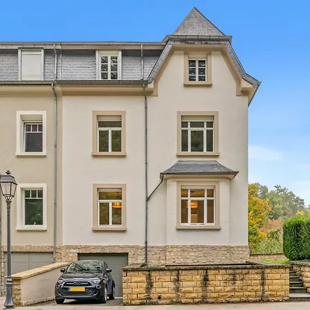 Apartament Chic One-bedroom Near Center *