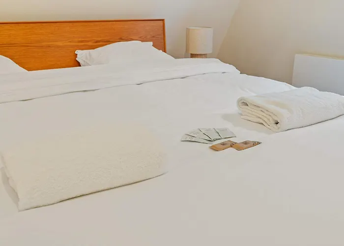 アパート Chic One-bedroom Near Center *